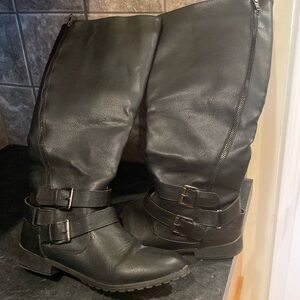 Vivica. Women’s knee high boots. Black.